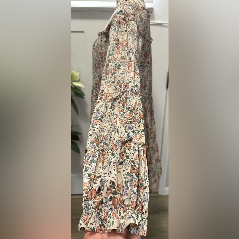Floral Long Sleeve Dress ๐ท - Picture 8 of 16